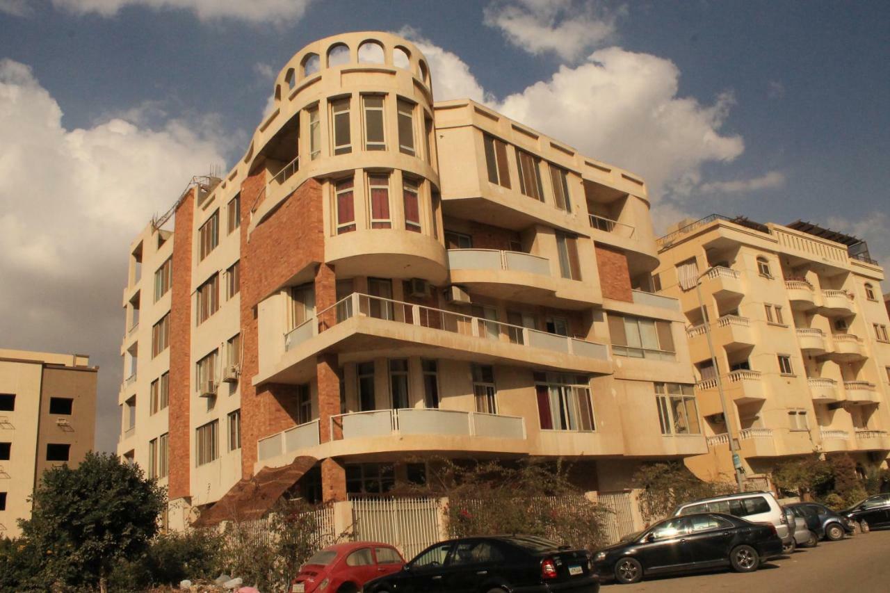 Apartment 610 Residents *